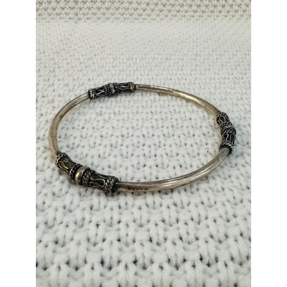 Vintage Silver Tone Filigree Rope Detail Station Bangle Bracelet 8"